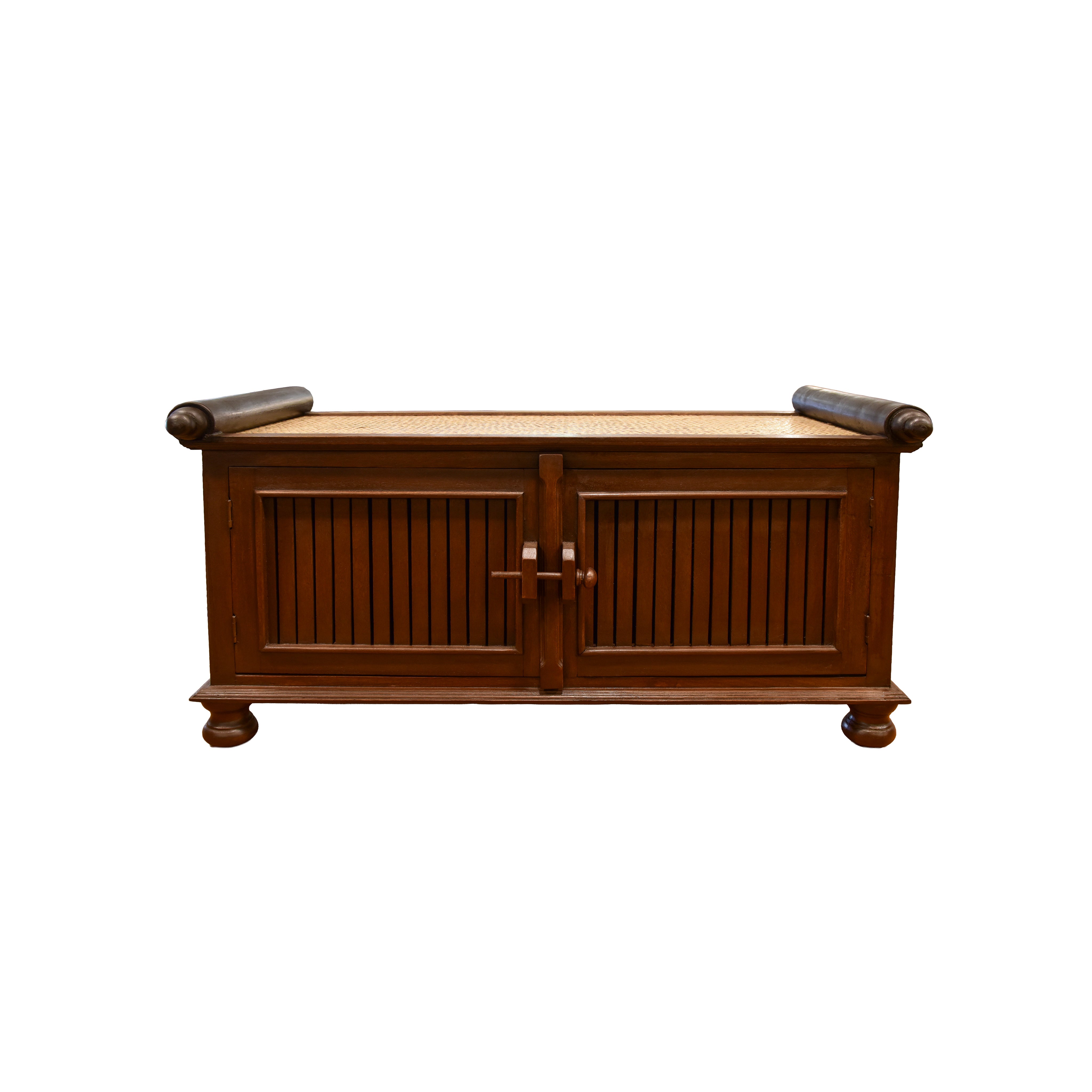 2-türiges Sideboard aus massivem thailändischem Hartholz und geflochtener Binse