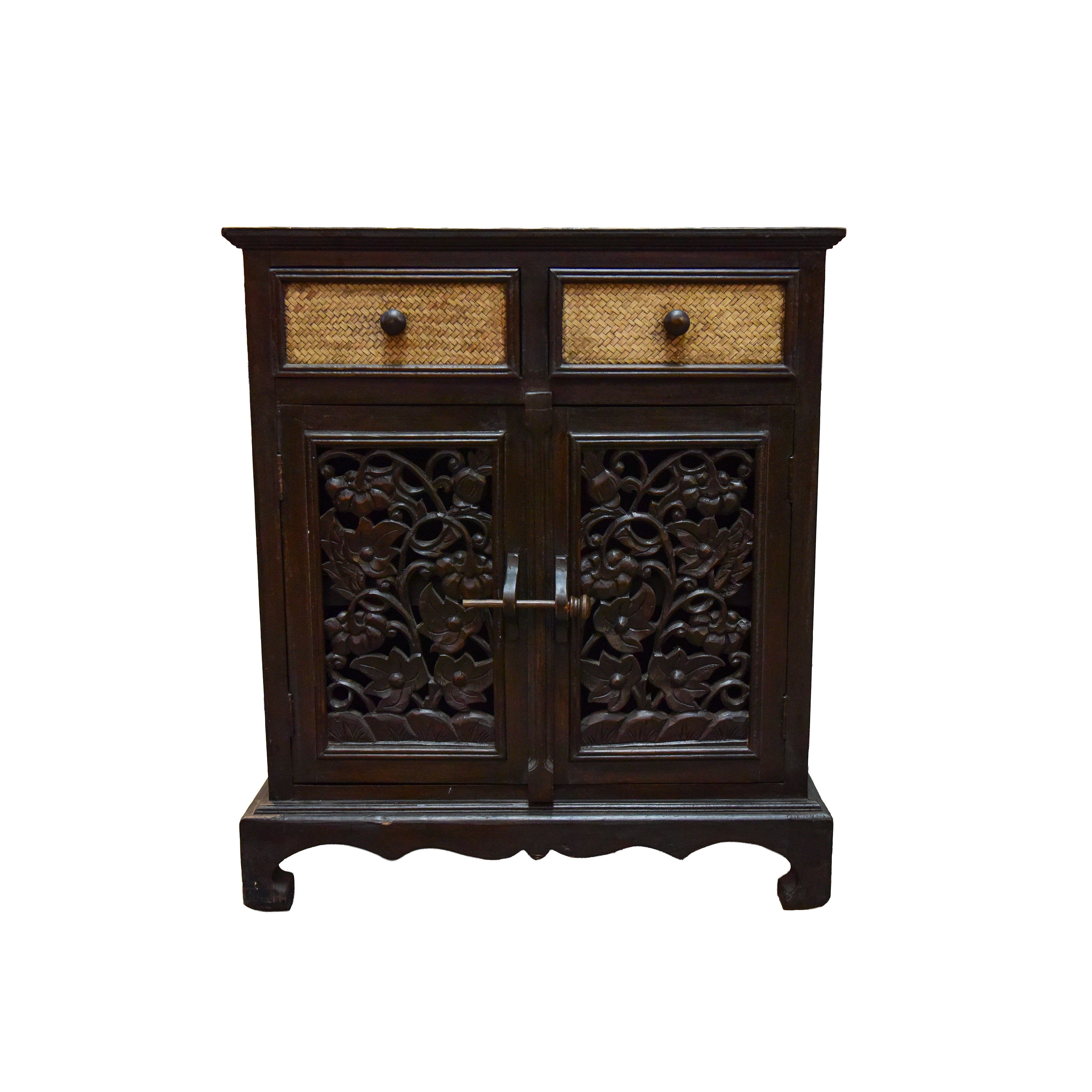 Schrank mit 2 Türen aus massivem thailändischem Hartholz mit aufwendigen floralen Schnitzereien und geflochtenem Bambus