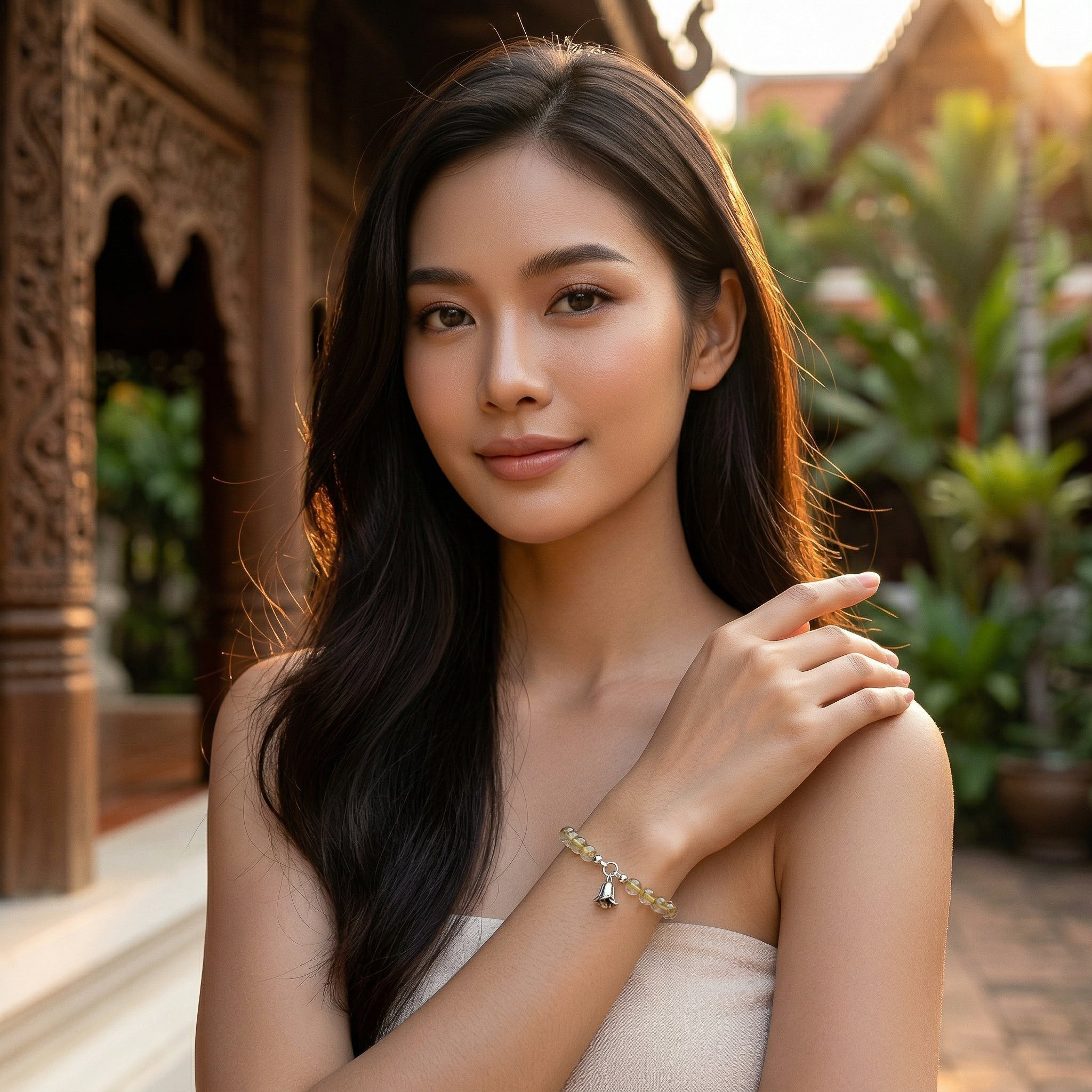 Handcrafted Rutile Quarz Bracelet with Silver Rose from Chiang Mai Thailand - Lalanna Design