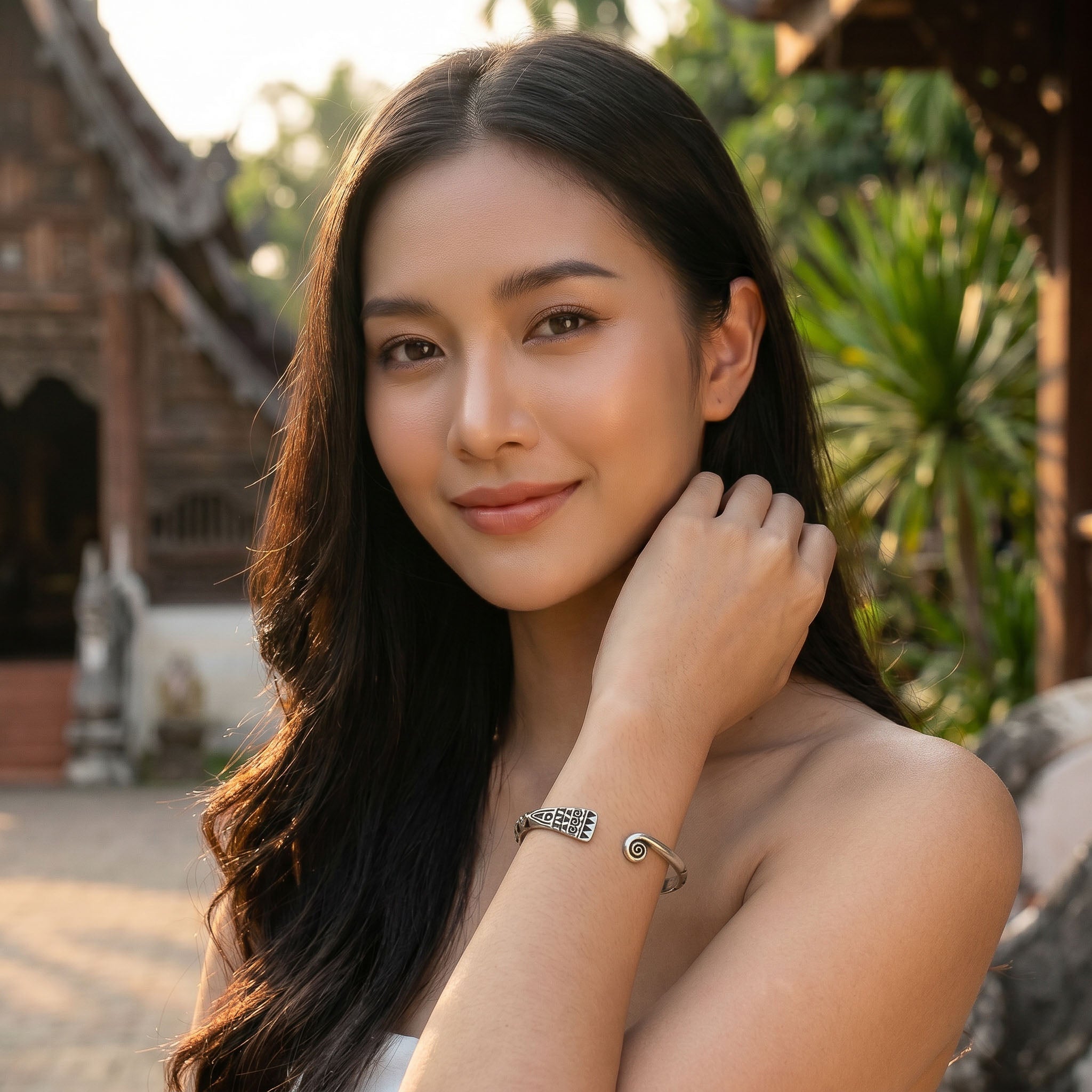 Handcrafted 98% Fine Karen Hill Tribe Silver Bangle - Silver Bangle Snake Cuff Bracelet- Handmade Jewelry from Chiang Mai Thailand - Lalanna Design